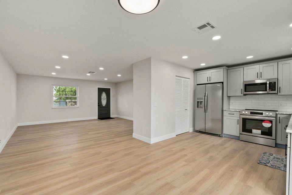 Short Term Rental Management - Furnishing Before 2